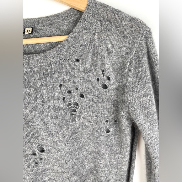 R13 Shrunken Distressed Cashmere Sweater Grey - Picture 6 of 13